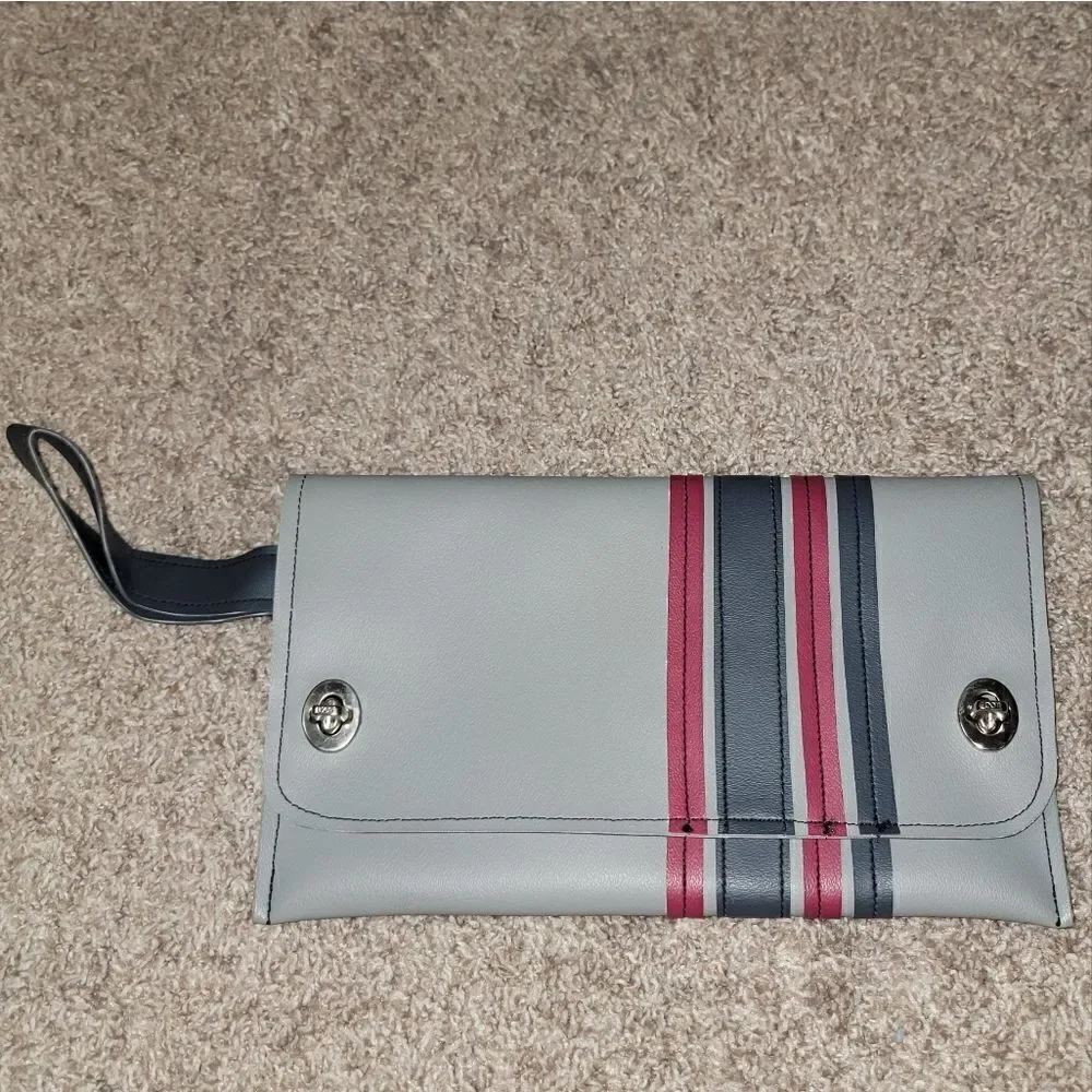 Holly Aiken Sidecar Clutch Wristlet Purse Bag • Like New